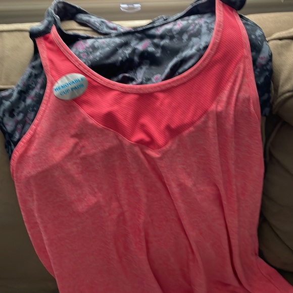 Marika Tek singlet with attached sports bra - Picture 9 of 10